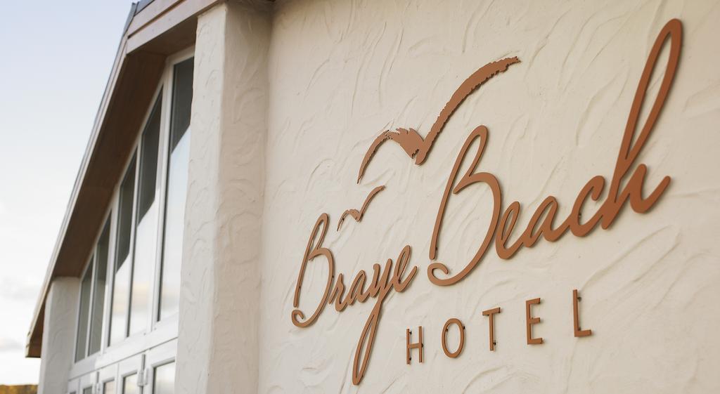 Braye Beach Hotel מראה חיצוני תמונה